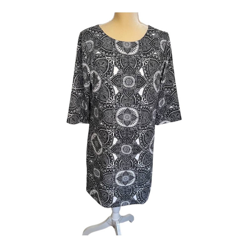 Banana Republic Shift Style Dress with 3/4 Sleeves Paisley Print Size 8